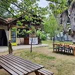 Homestay 7 Garden / *